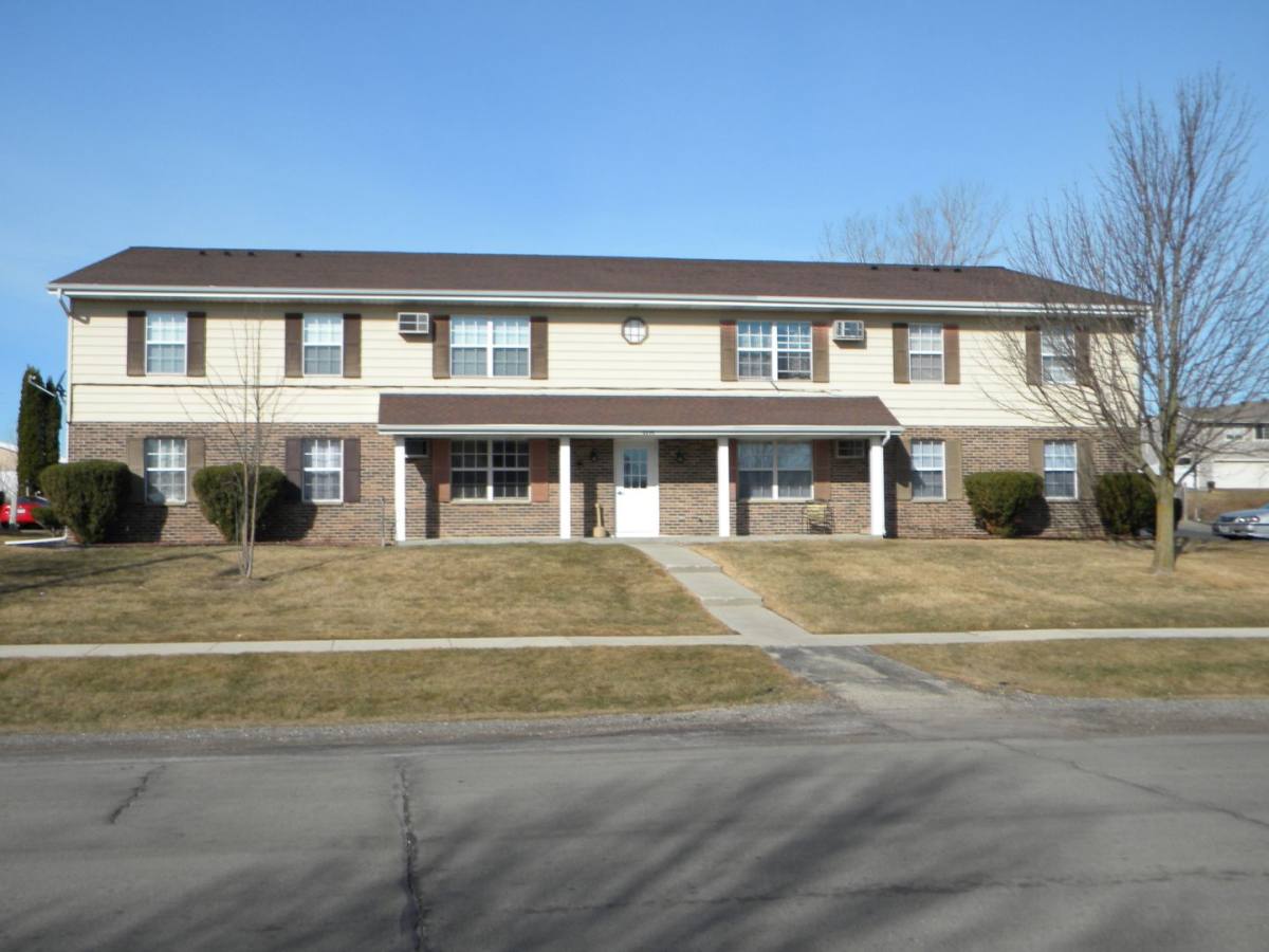 Apartment for rent at 2216 Sylvan Way, West Bend, WI 53095