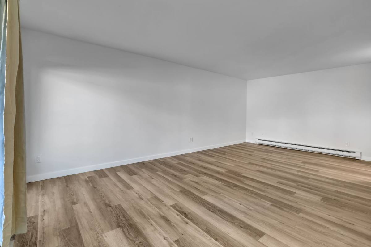 Condo for rent at 15142 65th Ave S, Seattle, WA 98188
