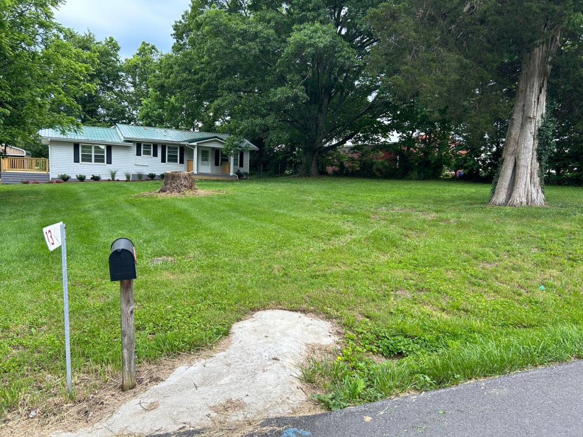 House for rent at 1380 Cummins Ferry, Versailles, KY 40383