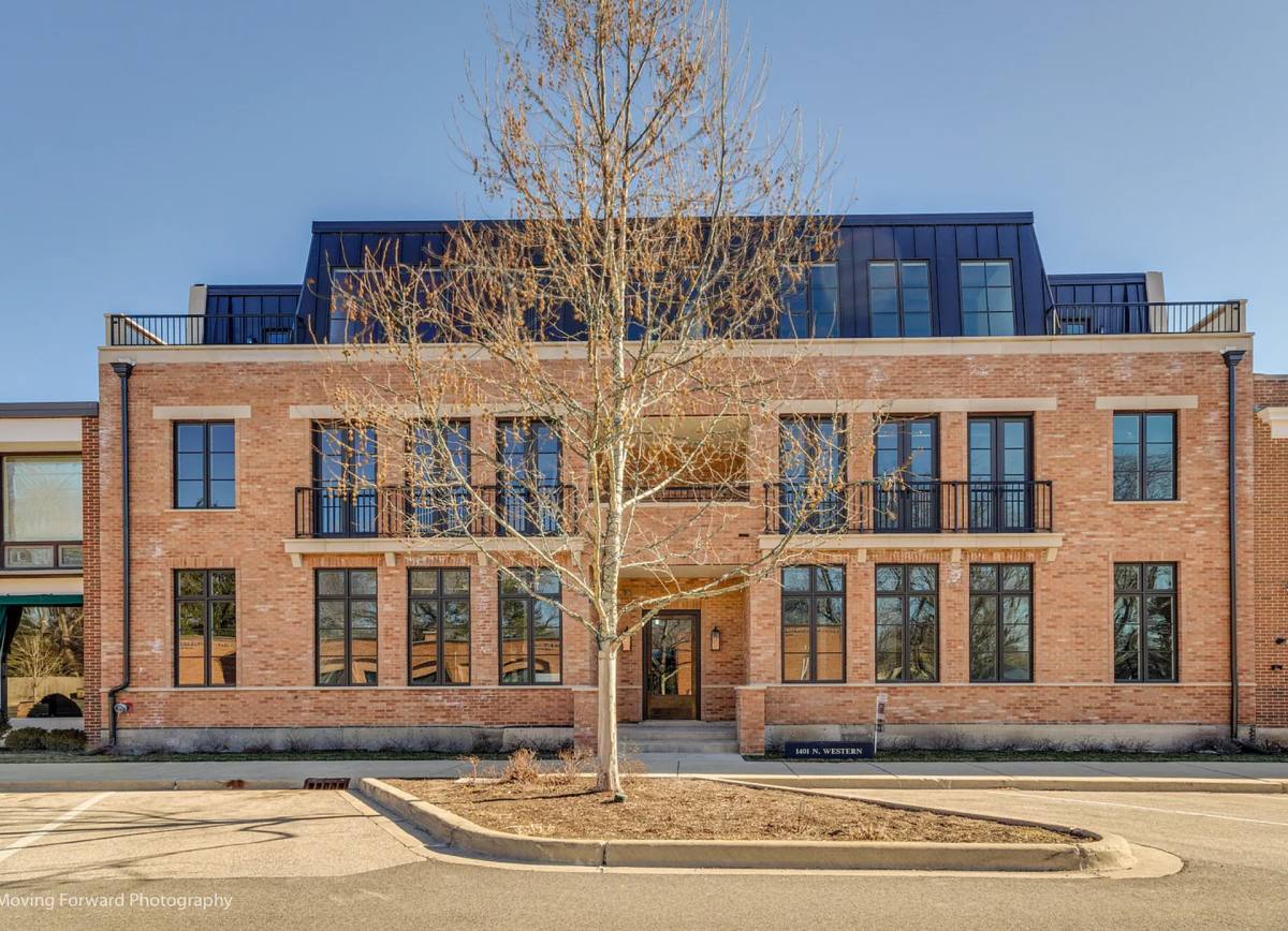 Apartment for rent at 1401 N Western Ave, Lake Forest, IL 60045