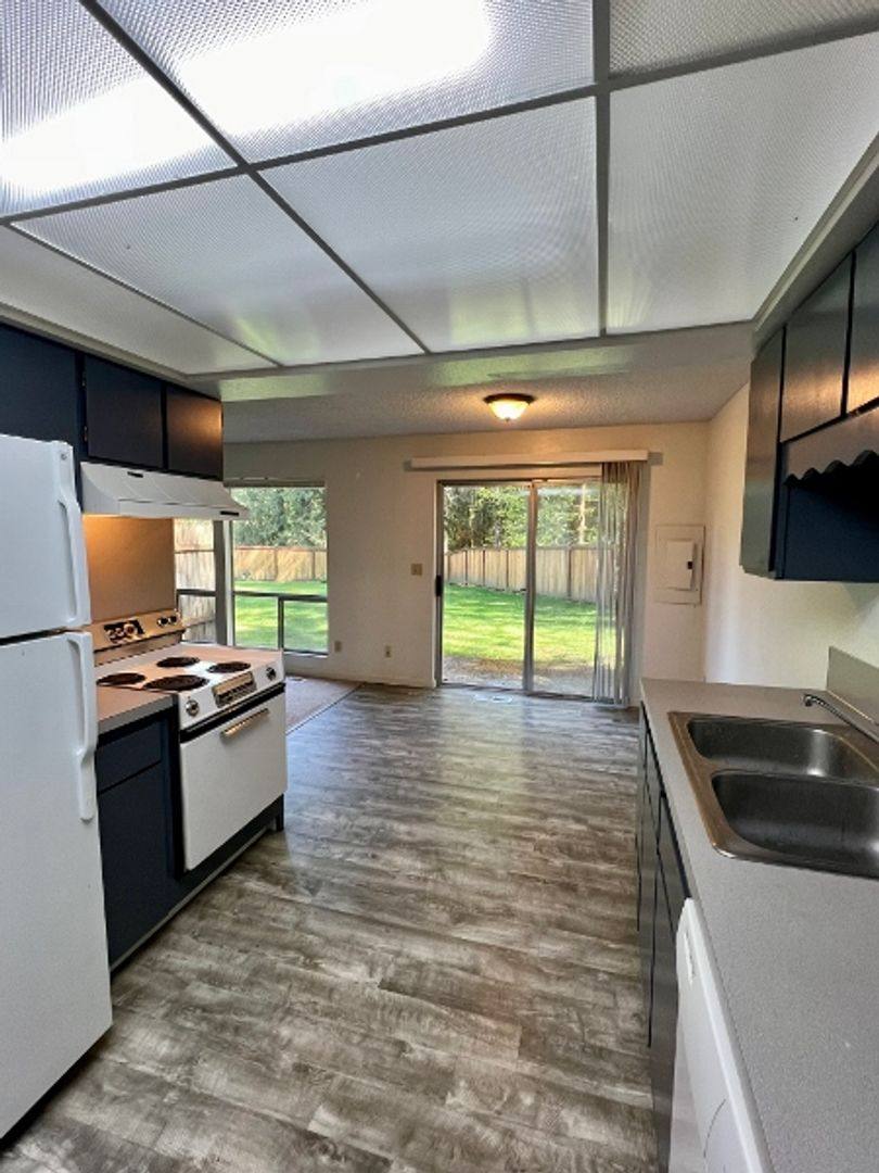 Condo for rent at 7415 Fairview Rd SW, Olympia, WA 98512