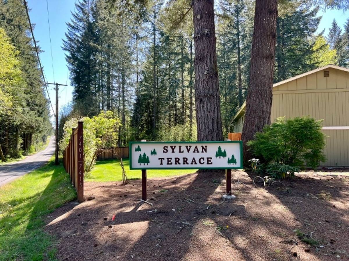 Condo for rent at 7415 Fairview Rd SW, Olympia, WA 98512