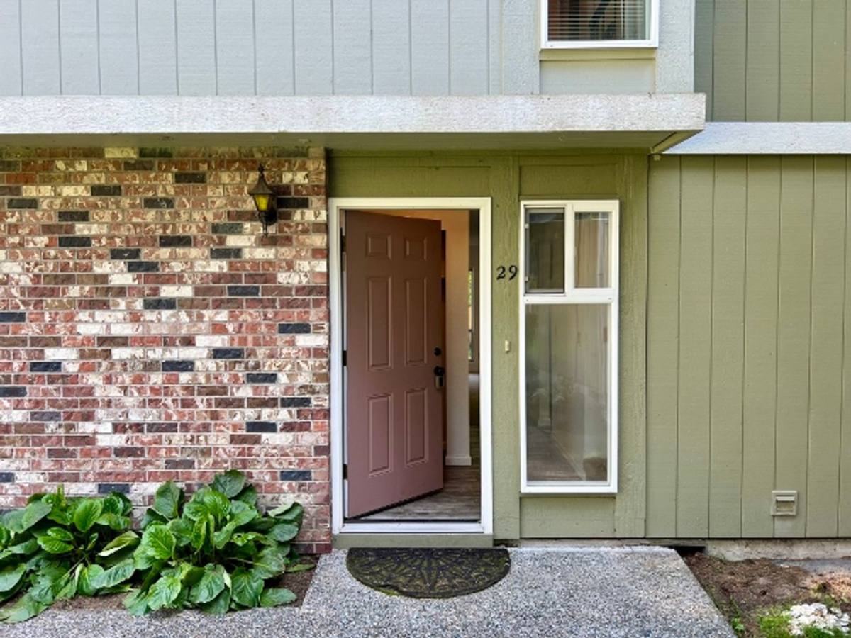 Condo for rent at 7415 Fairview Rd SW, Olympia, WA 98512