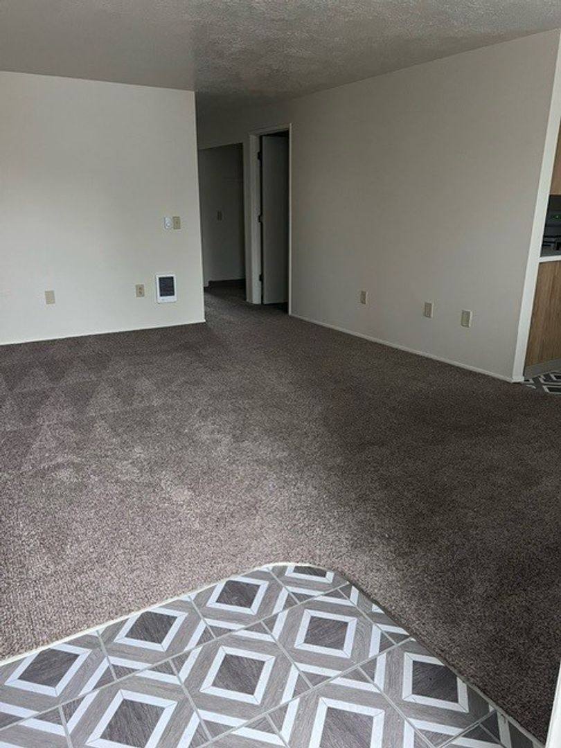 Apartment for rent at 3394 30th Ave NE, Salem, OR 97301