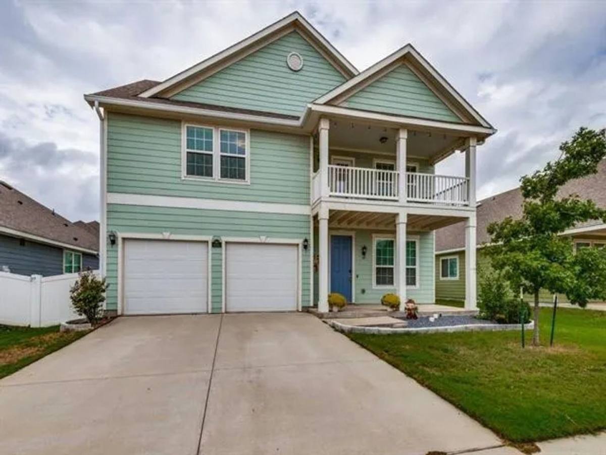 House for rent at 6009 Myers Court, Aubrey, TX 76227