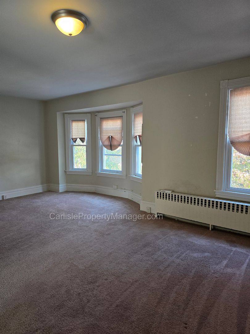 Townhouse for rent at 616 W Louther St, Carlisle, PA 17013