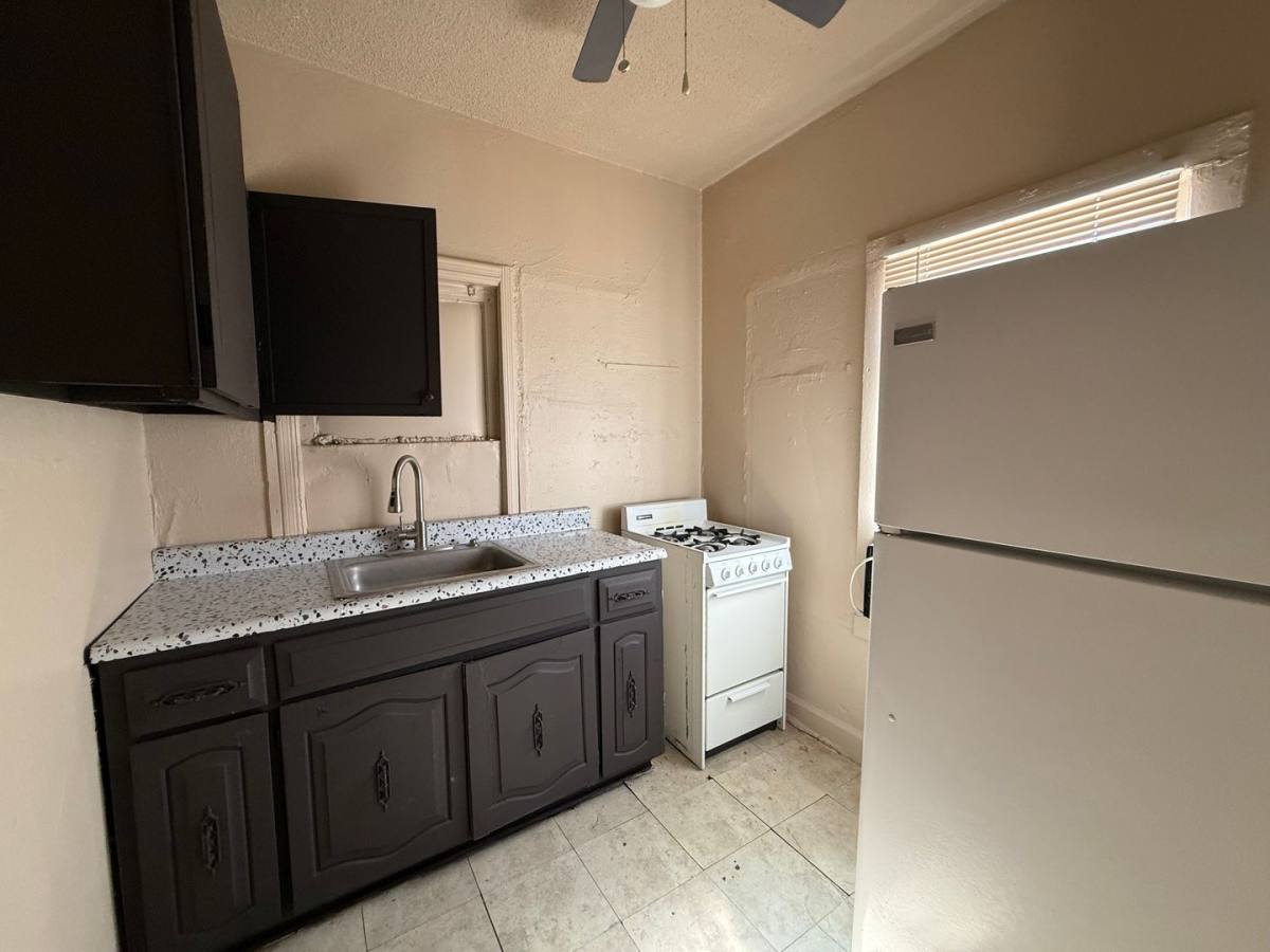 Apartment for rent at 1145-1147 W Fillmore St, Phoenix, AZ 85007