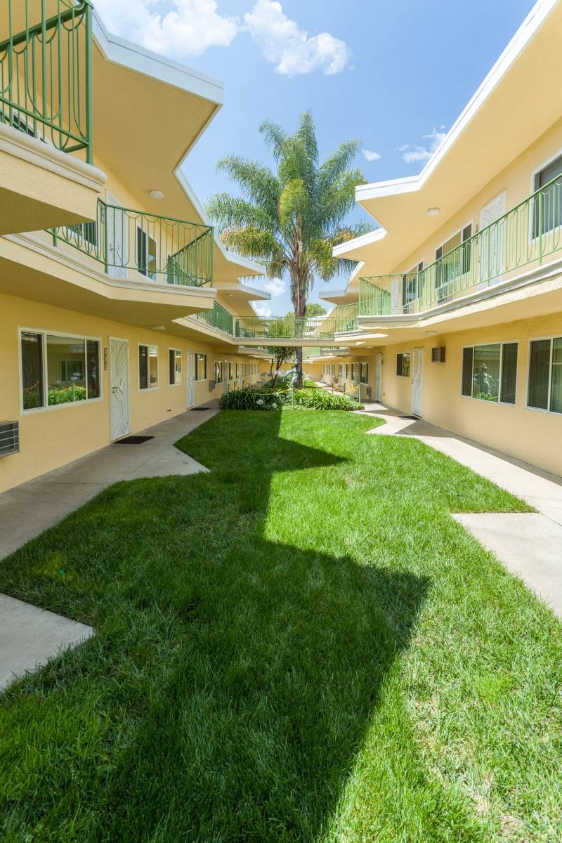 Apartment for rent at 14220 Francisquito Ave, Baldwin Park, CA 91706
