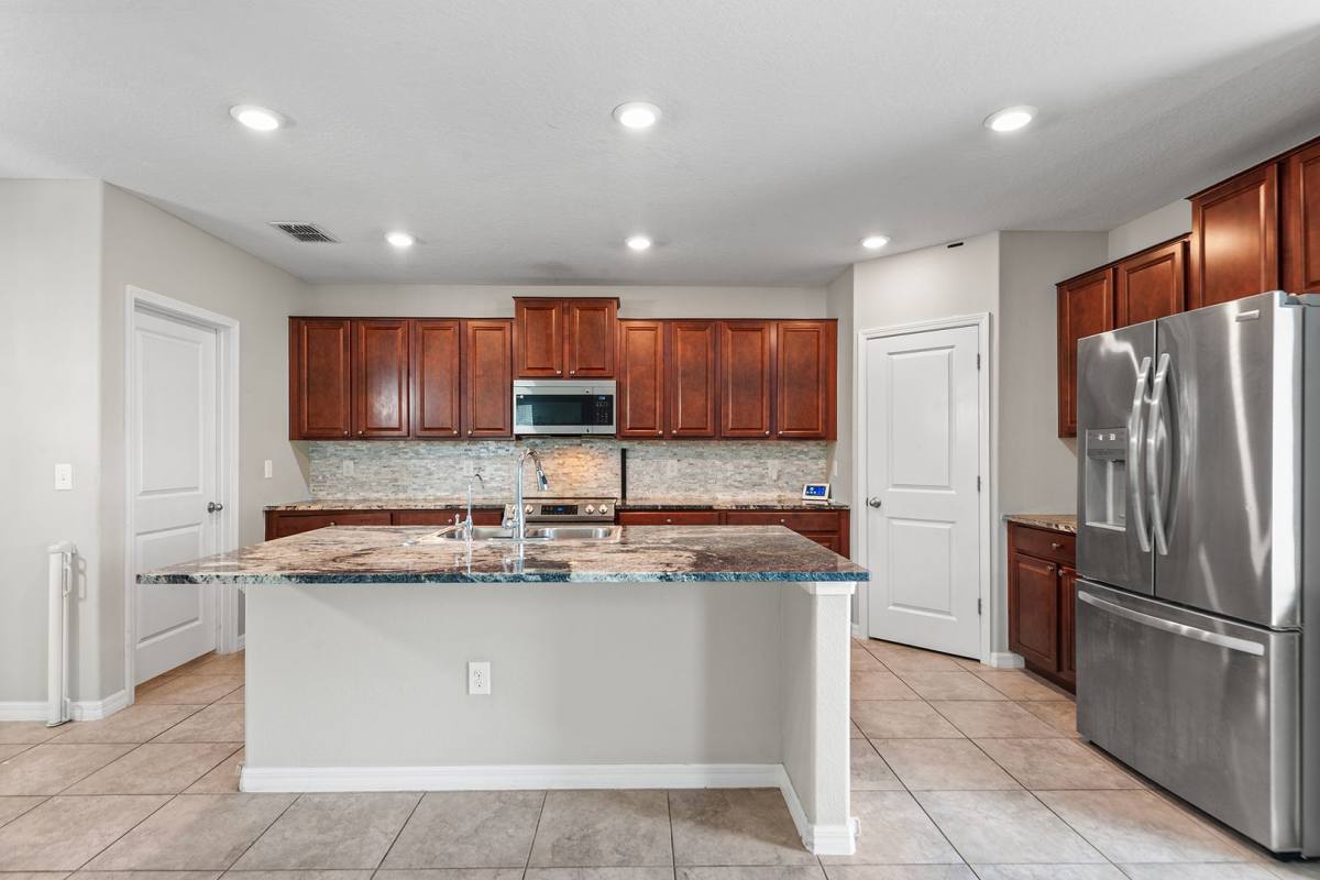 House for rent at 11201 Hudson Hills Lane, Riverview, FL 33579