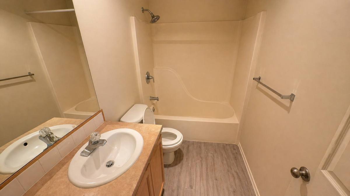 Apartment for rent at 3016 - 3022 SW Juniper Ave, Redmond, OR 97756