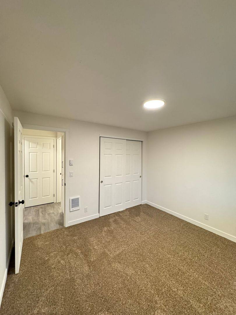 Apartment for rent at 970 NW Garfield Ave, Corvallis, OR 97330
