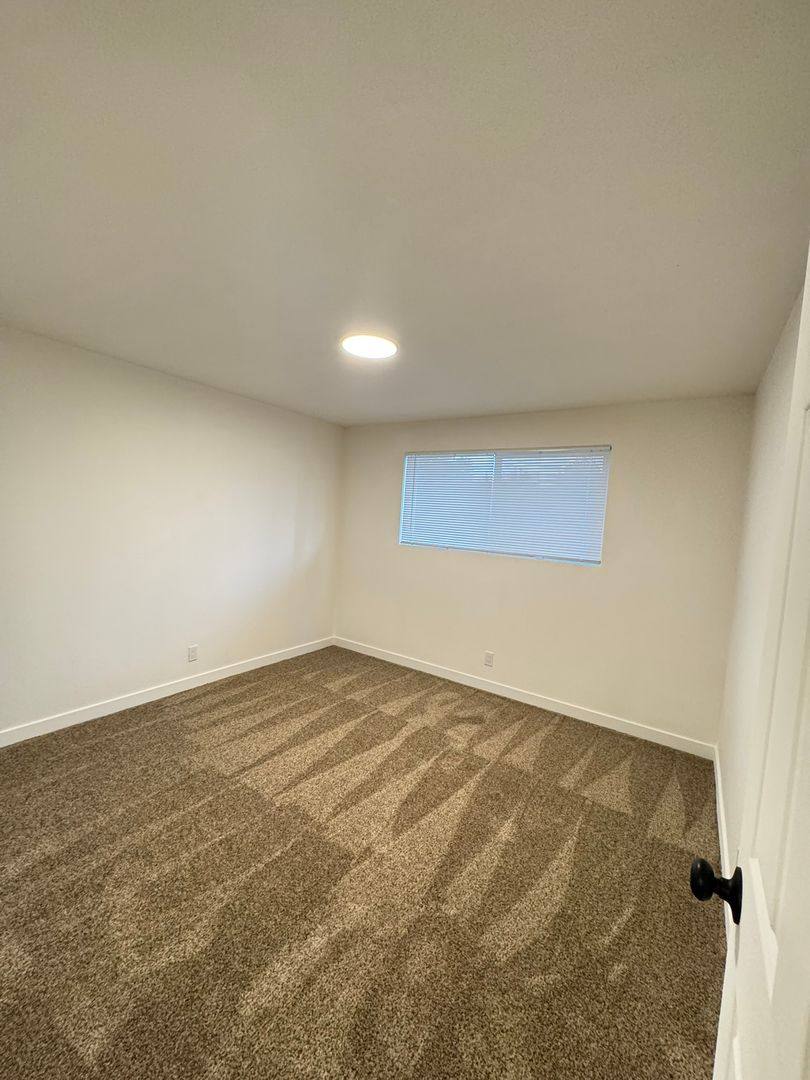 Apartment for rent at 970 NW Garfield Ave, Corvallis, OR 97330