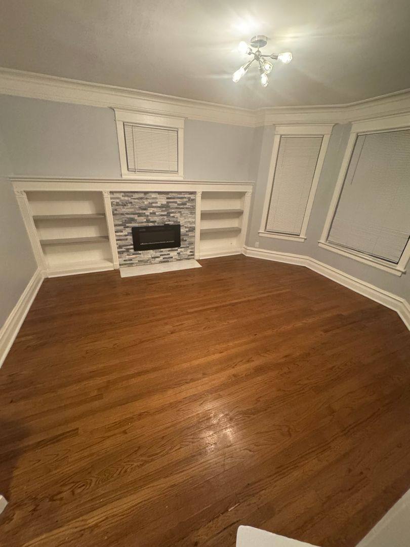 Apartment for rent at 6149-6151 S Evans Ave, Chicago, IL 60637