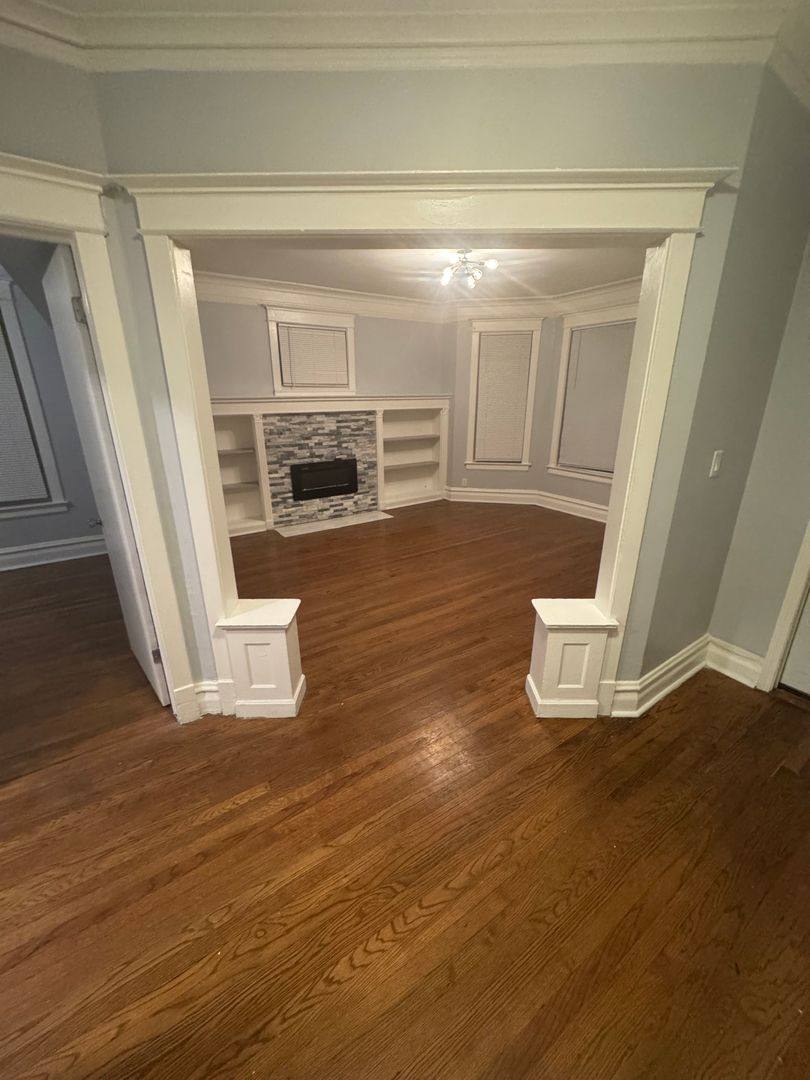 Apartment for rent at 6149-6151 S Evans Ave, Chicago, IL 60637