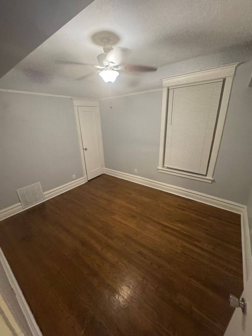 Apartment for rent at 6149-6151 S Evans Ave, Chicago, IL 60637