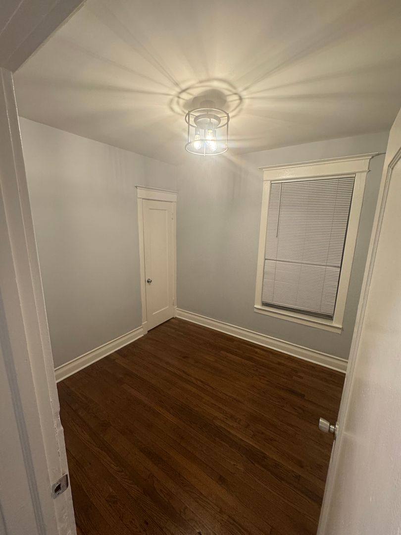 Apartment for rent at 6149-6151 S Evans Ave, Chicago, IL 60637