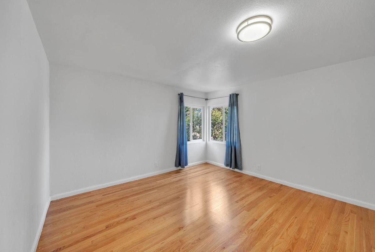 Apartment for rent at 4511- 4515 Penniman Ave, Oakland, CA 94619