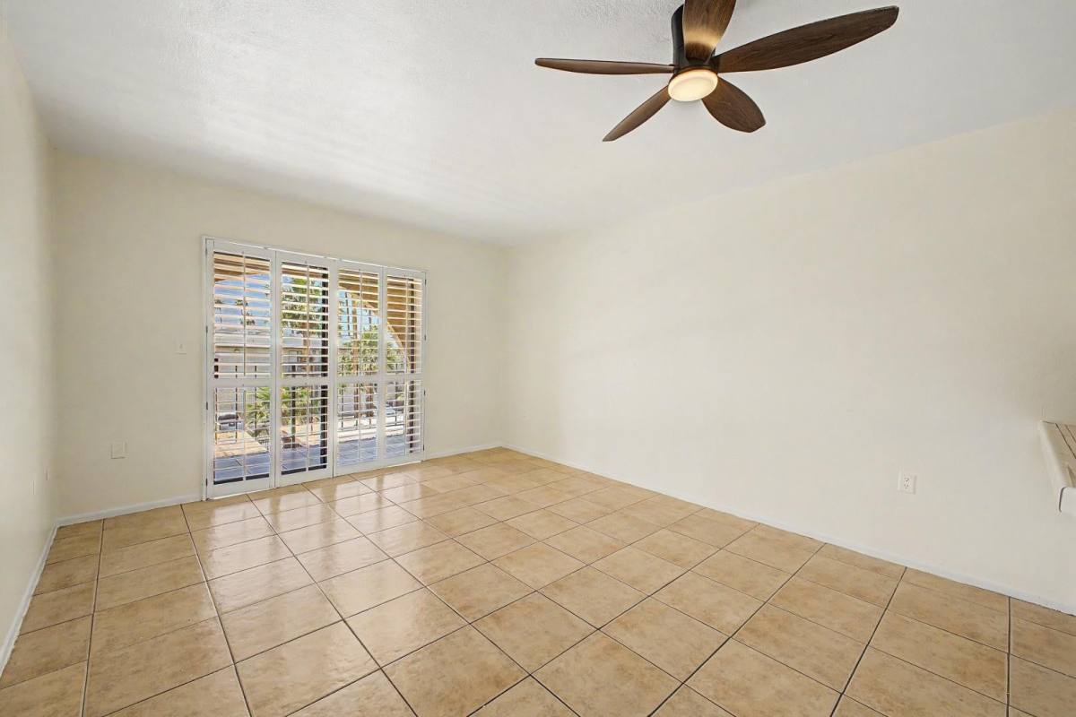 Condo for rent at 3033 E Devonshire Ave, Phoenix, AZ 85016
