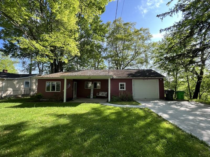 1206 Mac, Stow, OH 44224