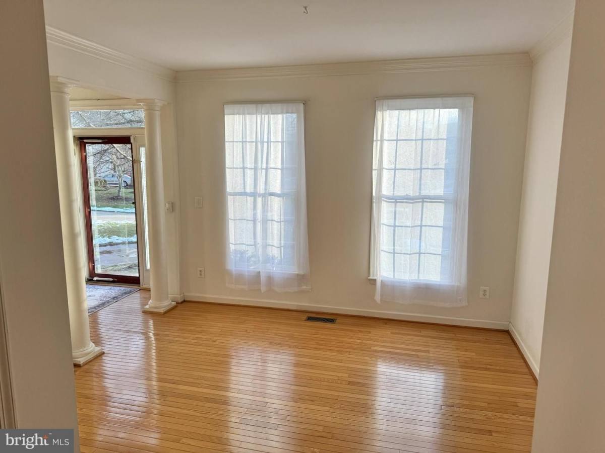 House for rent at 5901 Ewing Place, Alexandria, VA 22310