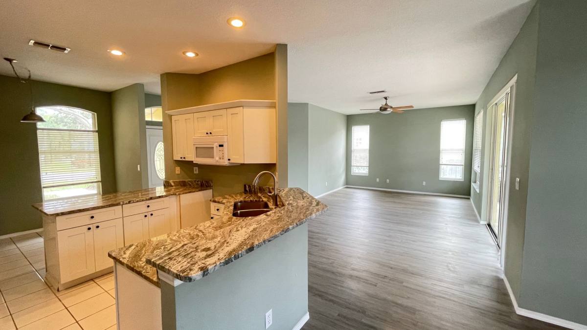 House for rent at 210 41st St NE, Bradenton, FL 34208