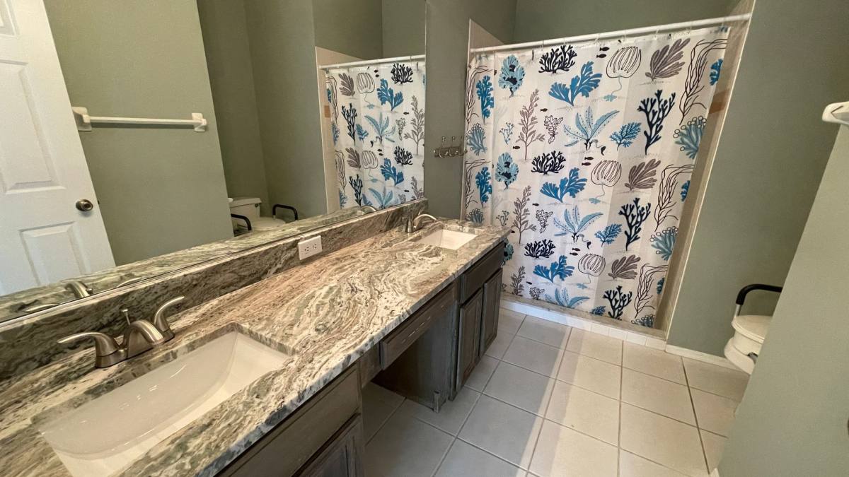 House for rent at 210 41st St NE, Bradenton, FL 34208