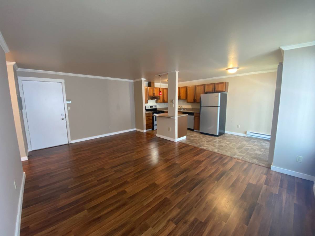 Apartment for rent at 1121 N 91st St, Seattle, WA 98103