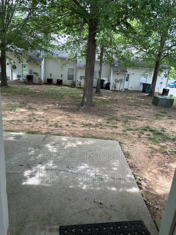 Townhouse for rent at 1917 Butterfly Lane, Charlotte, NC 28269