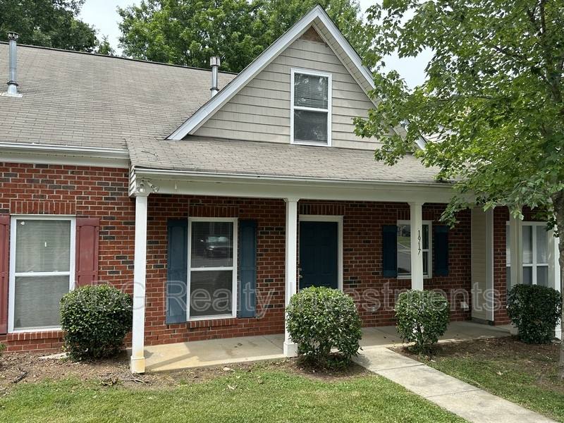 Townhouse for rent at 1917 Butterfly Lane, Charlotte, NC 28269