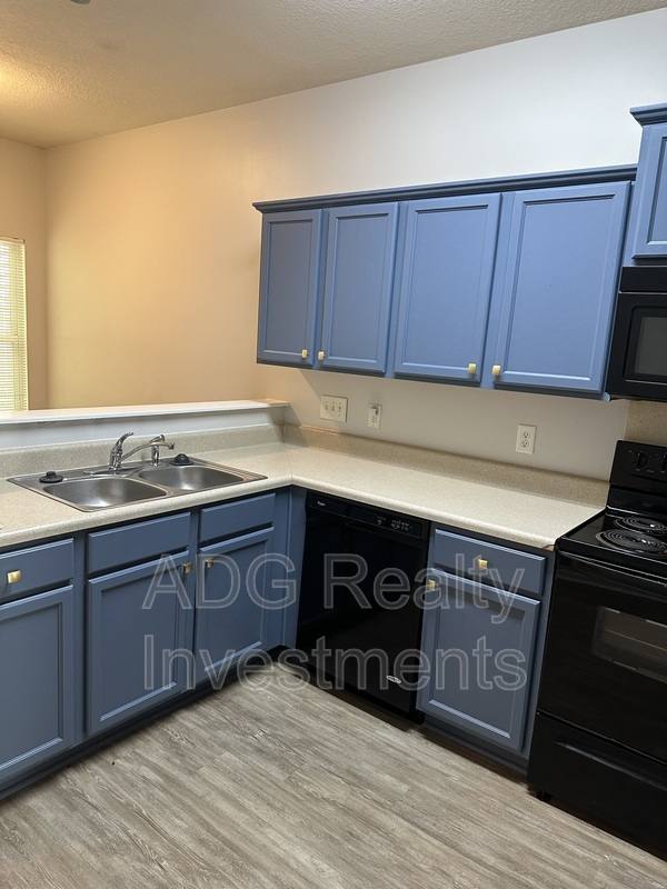 Townhouse for rent at 1917 Butterfly Lane, Charlotte, NC 28269