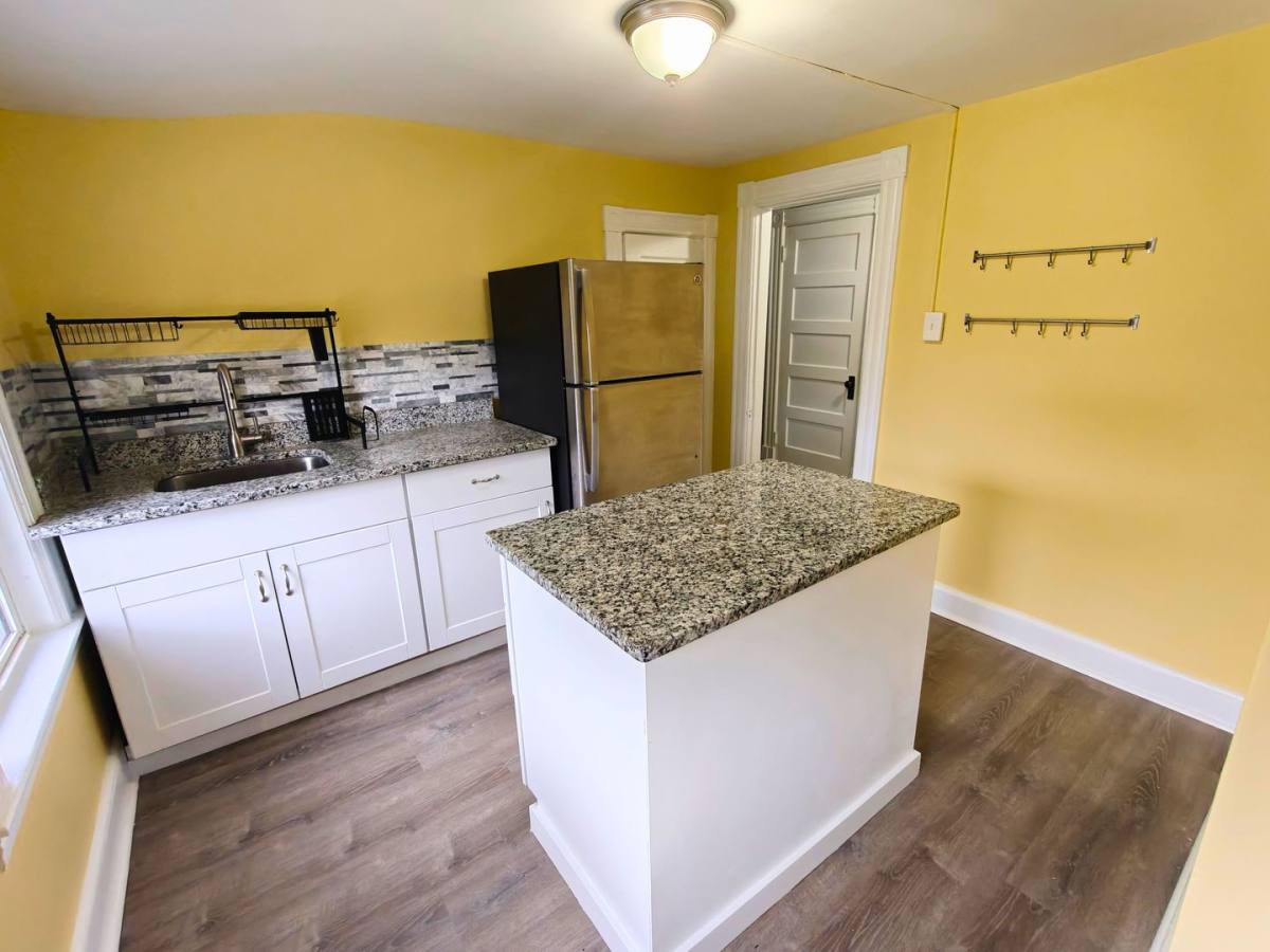 Apartment for rent at 33 Bright St, Northampton, MA 01060