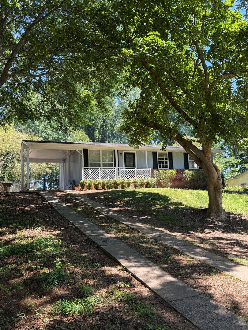 House for rent at 4535 Briarwood Dr, Oakwood, GA 30566