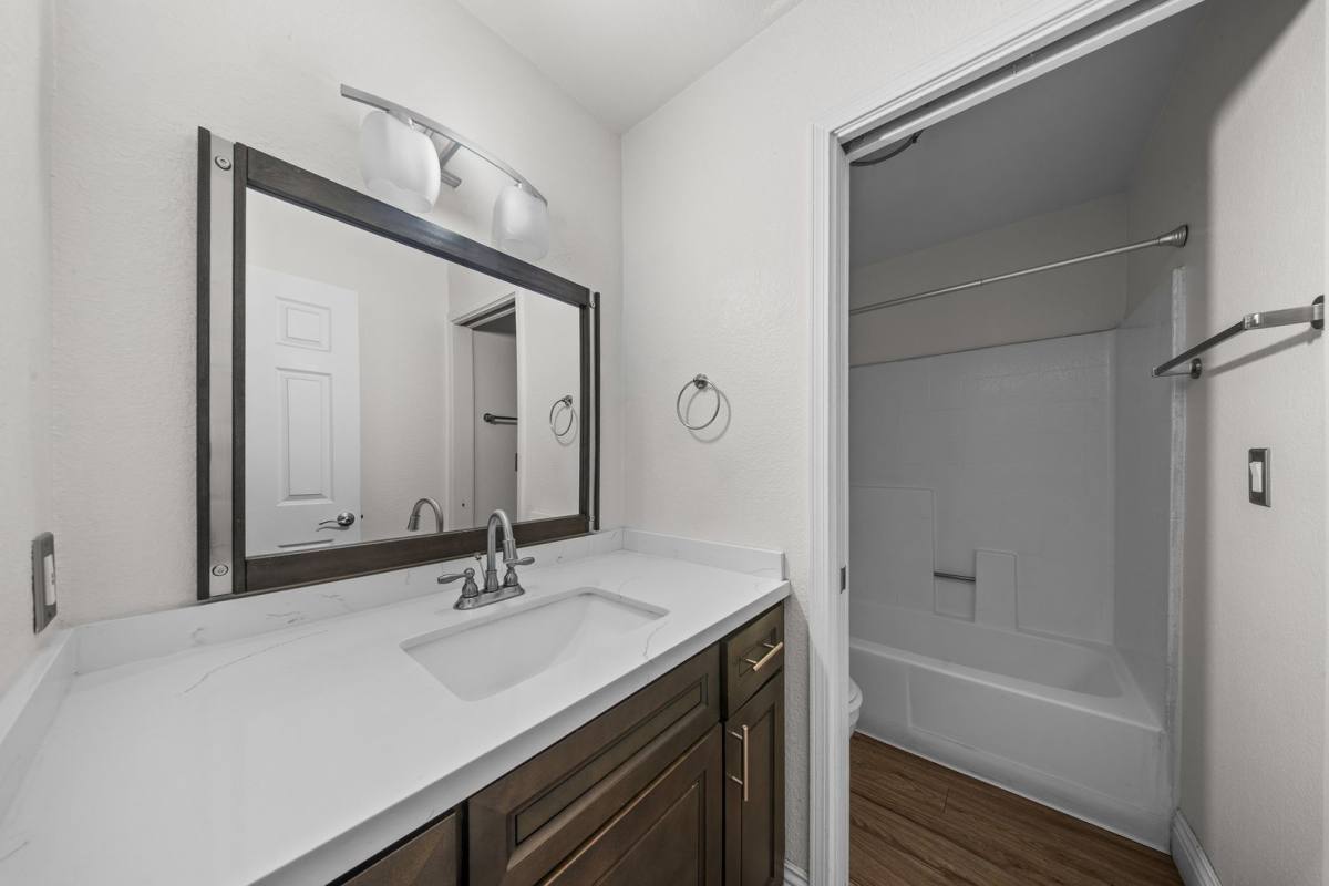 Apartment for rent at 1190 Newport Ave, Long Beach, CA 90804