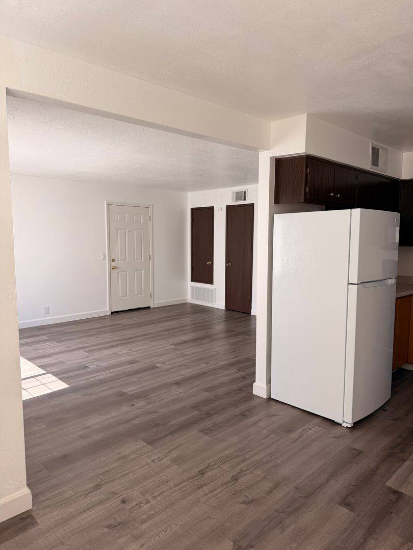 Apartment for rent at 80 Mina Ave, Red Bluff, CA 96080