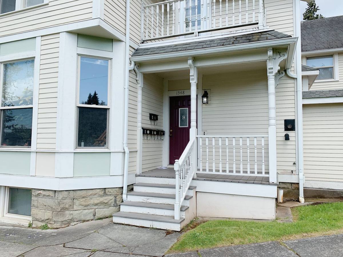 Apartment for rent at 1348 Franklin St, Bellingham, WA 98225