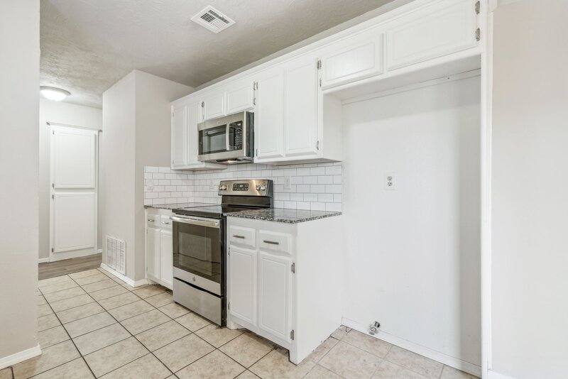 House for rent at 12225 SW 14th St, Yukon, OK 73099