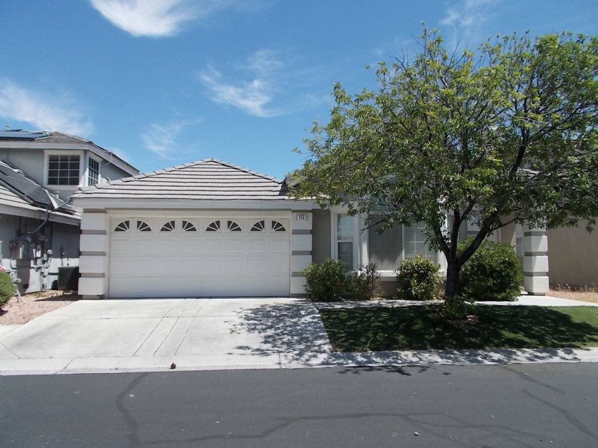 House for rent at 112 Golf Course St, Las Vegas, NV 89145