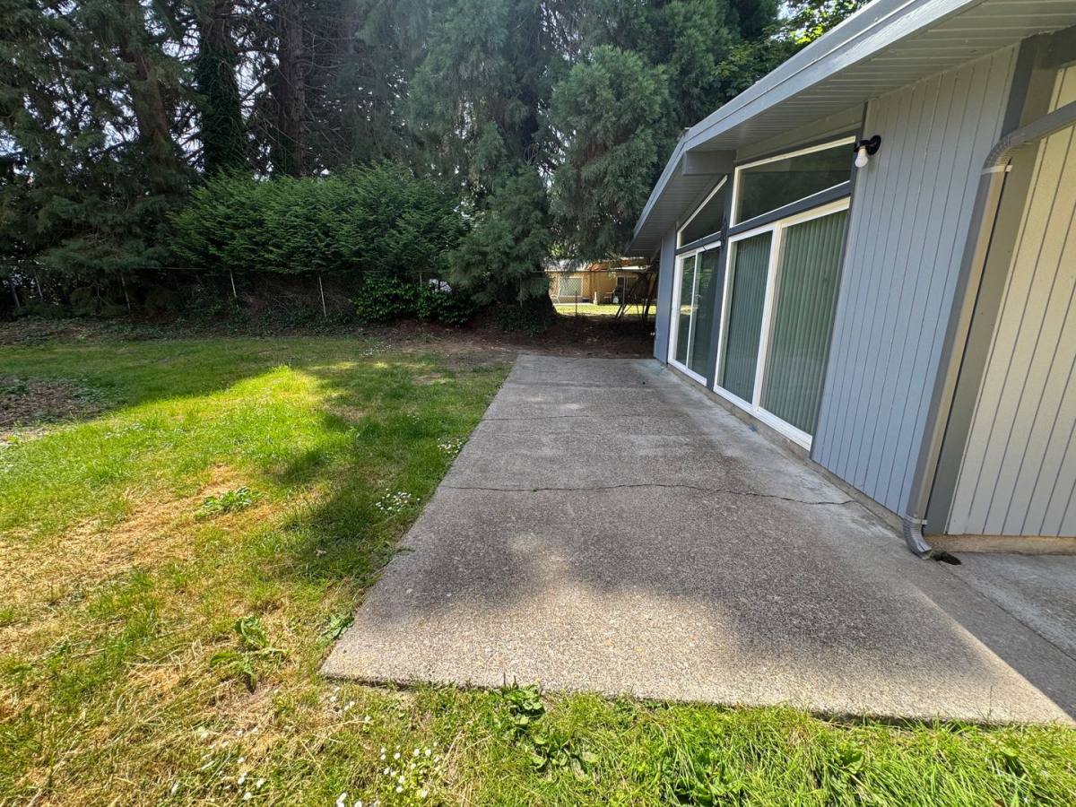 Apartment for rent at 287 College St S, Monmouth, OR 97361