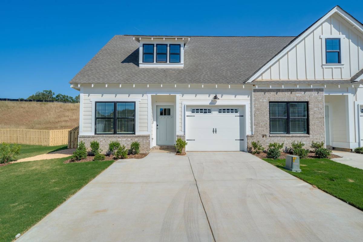 Townhouse for rent at 4134 Prentice St, Birmingham, AL 35210
