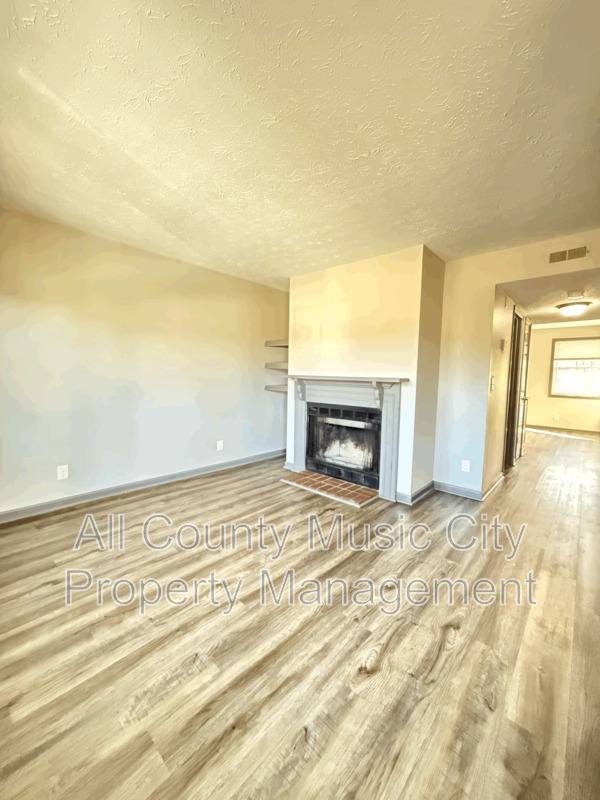 Apartment for rent at 3120 Creekwood Dr, Nashville, TN 37207