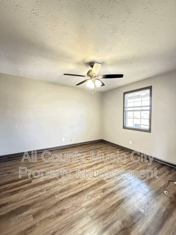 Apartment for rent at 3120 Creekwood Dr, Nashville, TN 37207