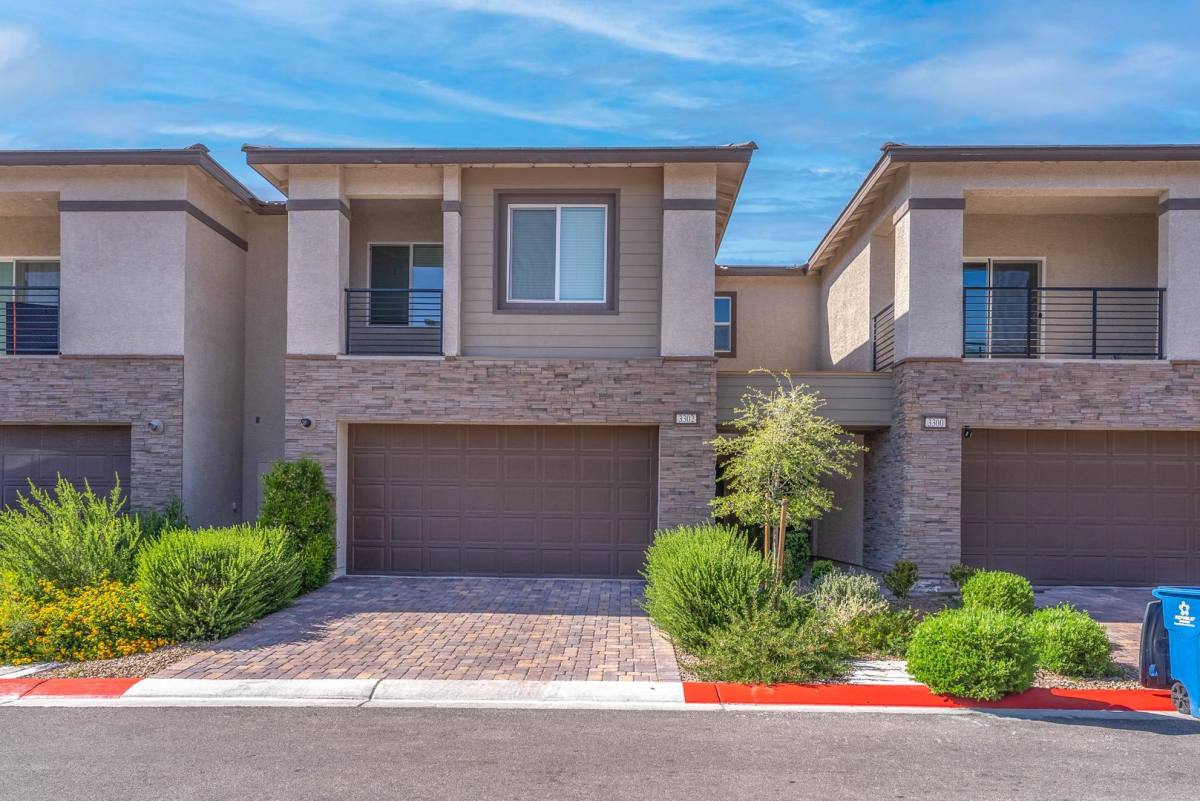 House for rent at 3302 Viola Hills Ave, Henderson, NV 89044