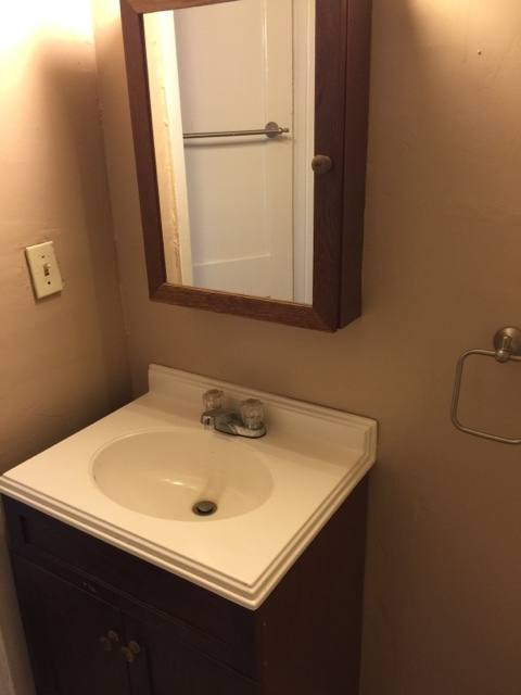 Apartment for rent at 1353 Vance, Memphis, TN 38104