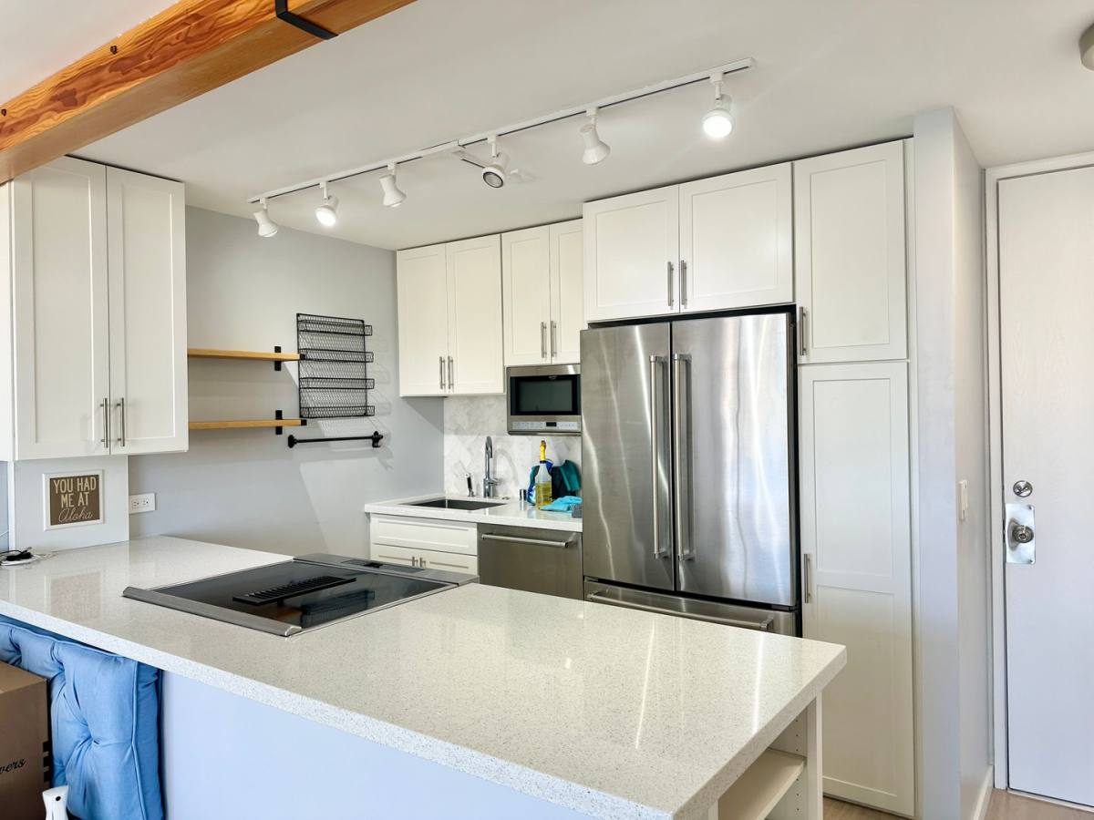 Condo for rent at 411 Hobron Lane, Honolulu, HI 96815