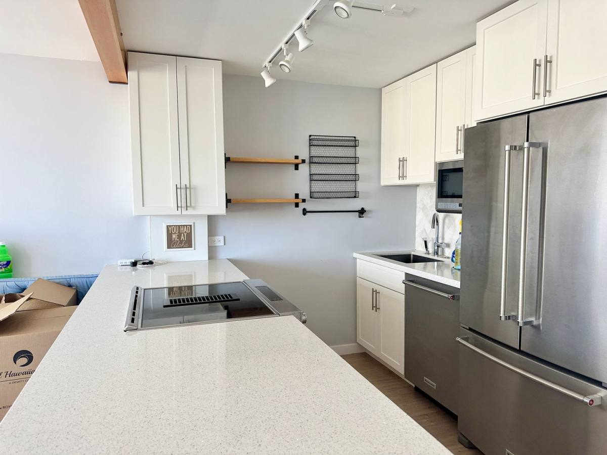 Condo for rent at 411 Hobron Lane, Honolulu, HI 96815