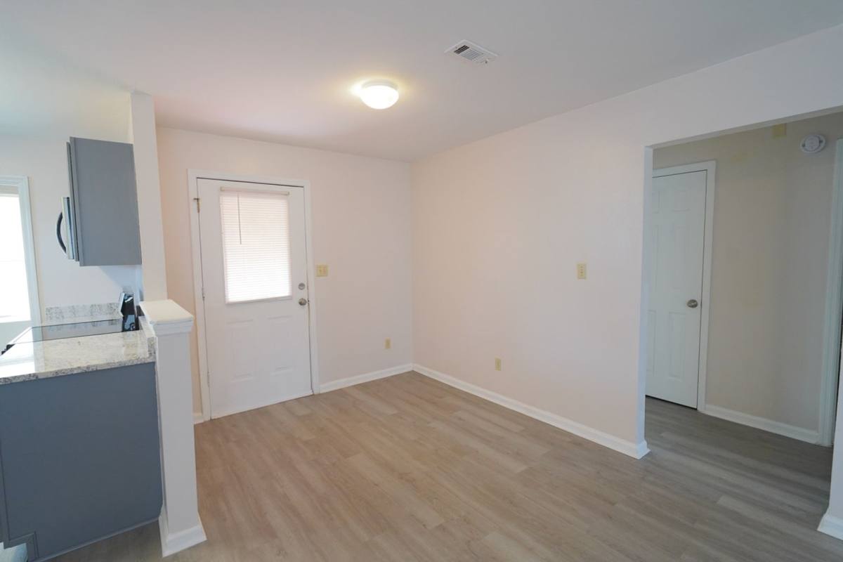 Apartment for rent at 3178 N Ridge Rd, Tallahassee, FL 32305