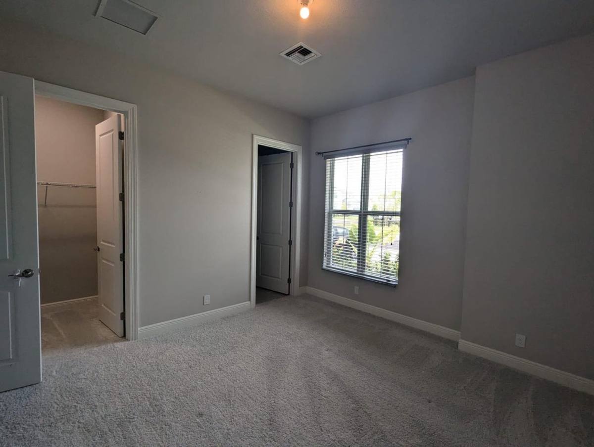 House for rent at 9292 Crestview Circle, West Palm Beach, FL 33412