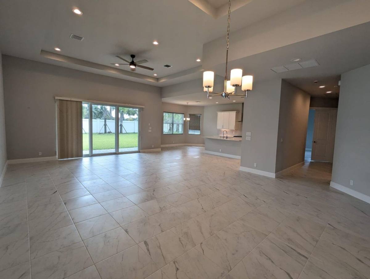 House for rent at 9292 Crestview Circle, West Palm Beach, FL 33412