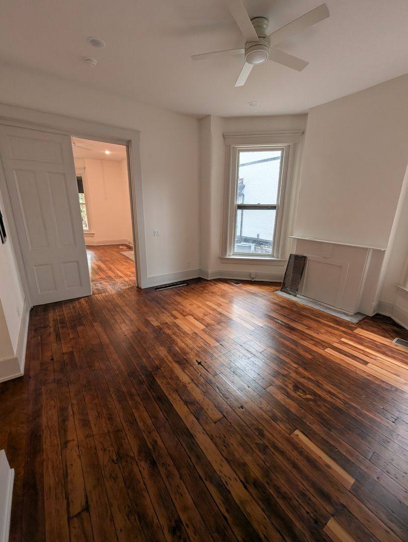 Apartment for rent at 521 Garrard St, Covington, KY 41011