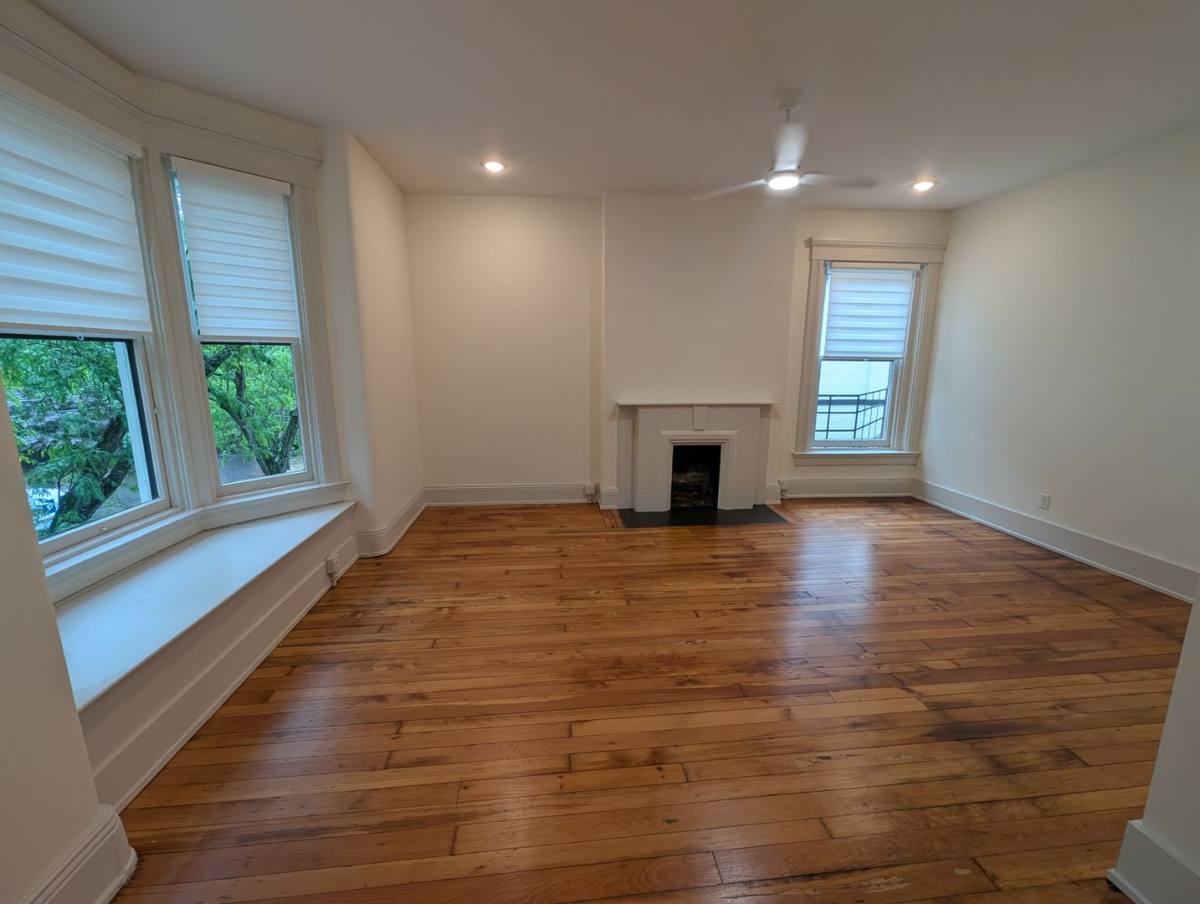 Apartment for rent at 521 Garrard St, Covington, KY 41011